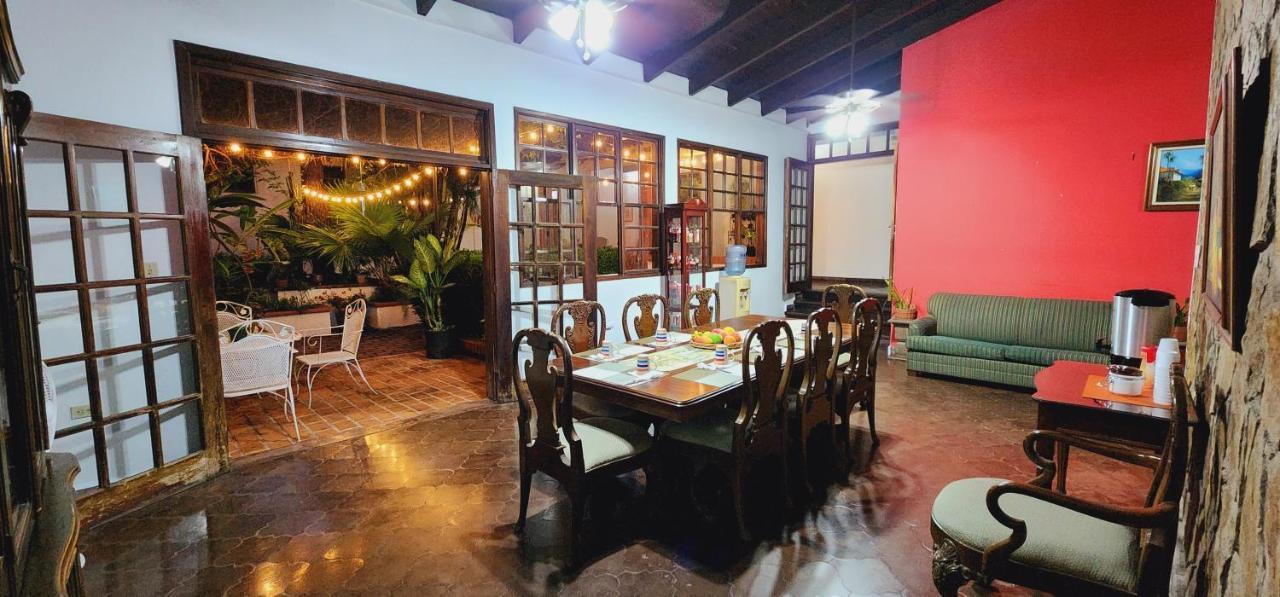 Camilas Hotel San Pedro Sula Kültér fotó